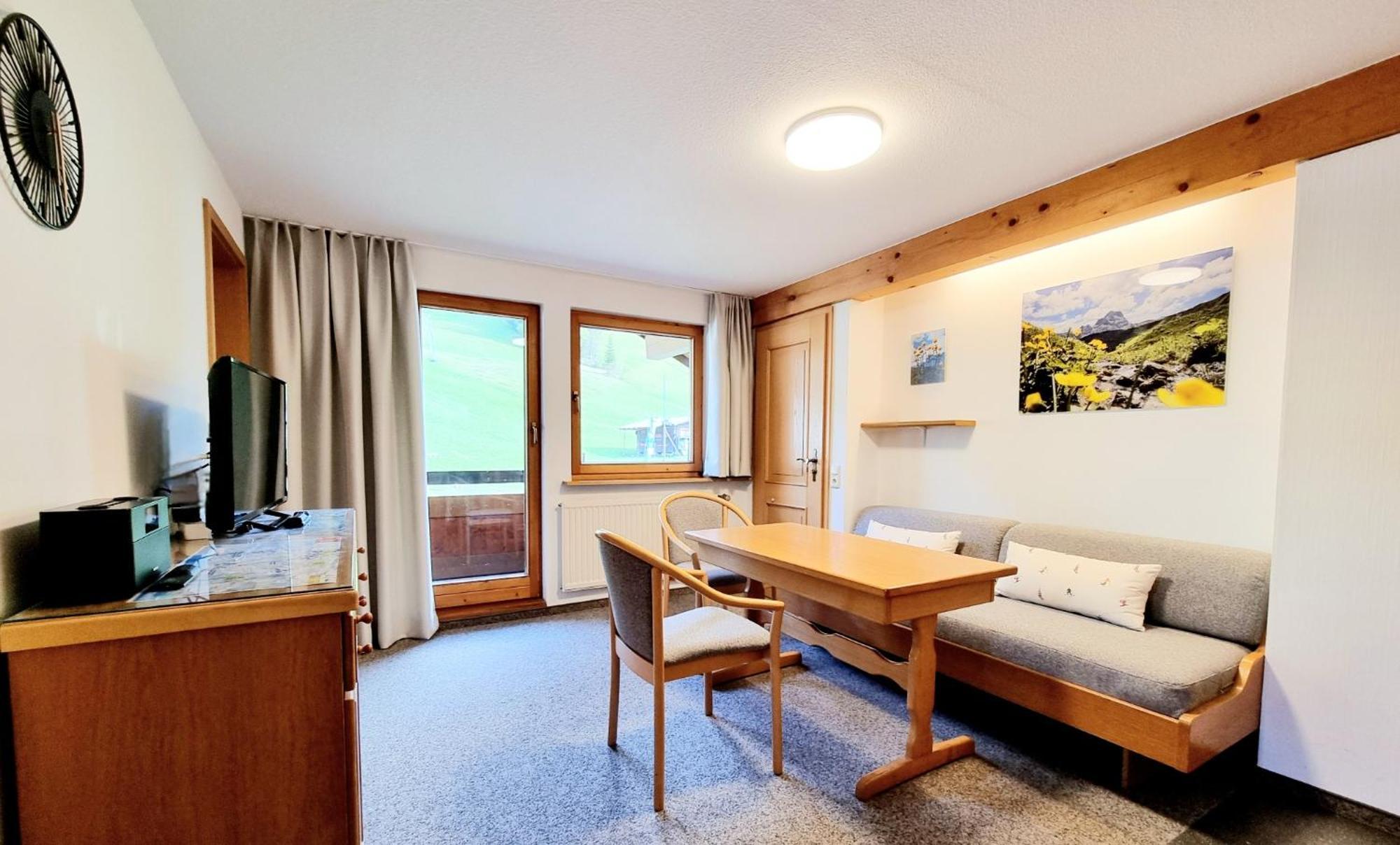 Apartament Das Bergfried - Urlaub Zentral Und Ruhig! Riezlern Zewnętrze zdjęcie
