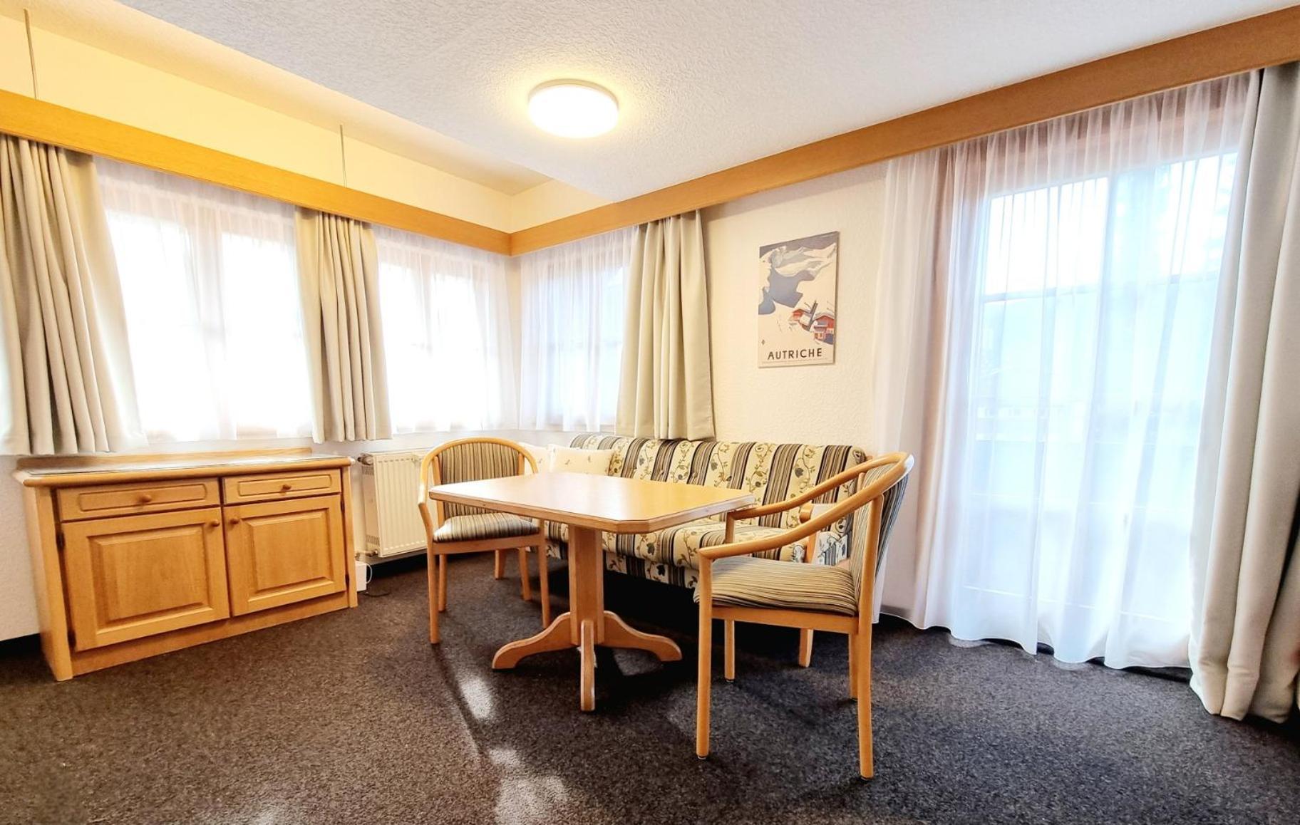 Apartament Das Bergfried - Urlaub Zentral Und Ruhig! Riezlern Zewnętrze zdjęcie